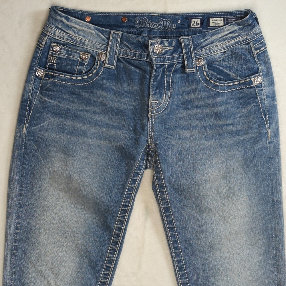 Miss Me Signature Skinny Denim Women's Jeans Sz 26 Embellished Jewels Light Wash